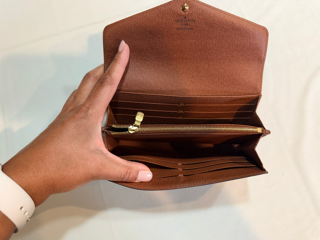 Lv monogram Sarah wallet 48