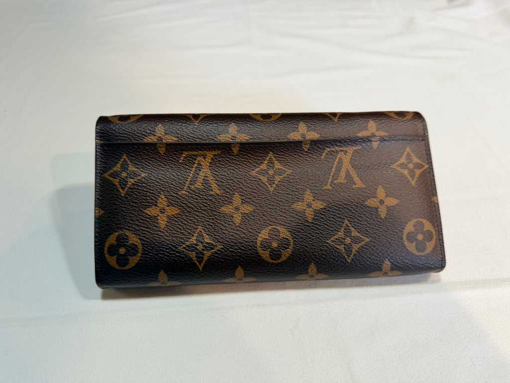 Lv monogram Sarah wallet 48