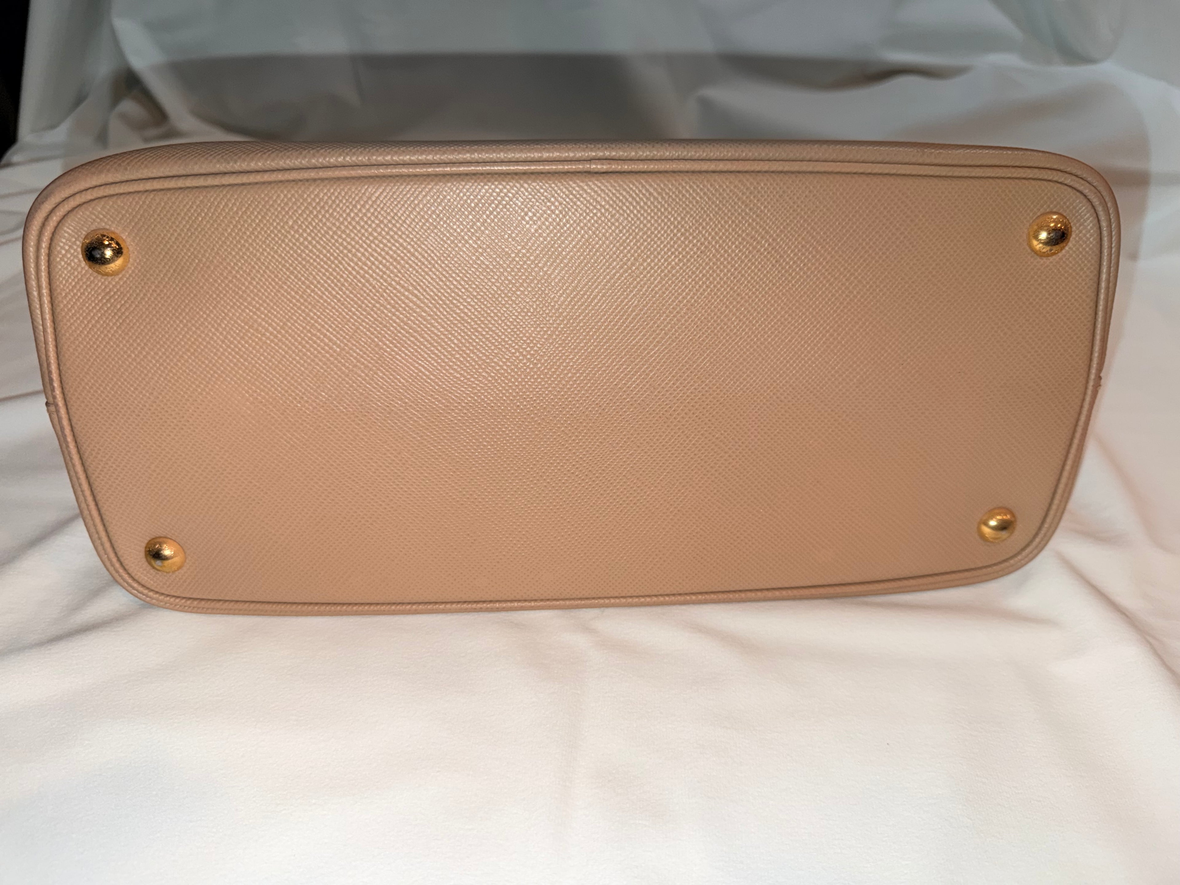 Prada Galleria large Saffiano leather bag 29