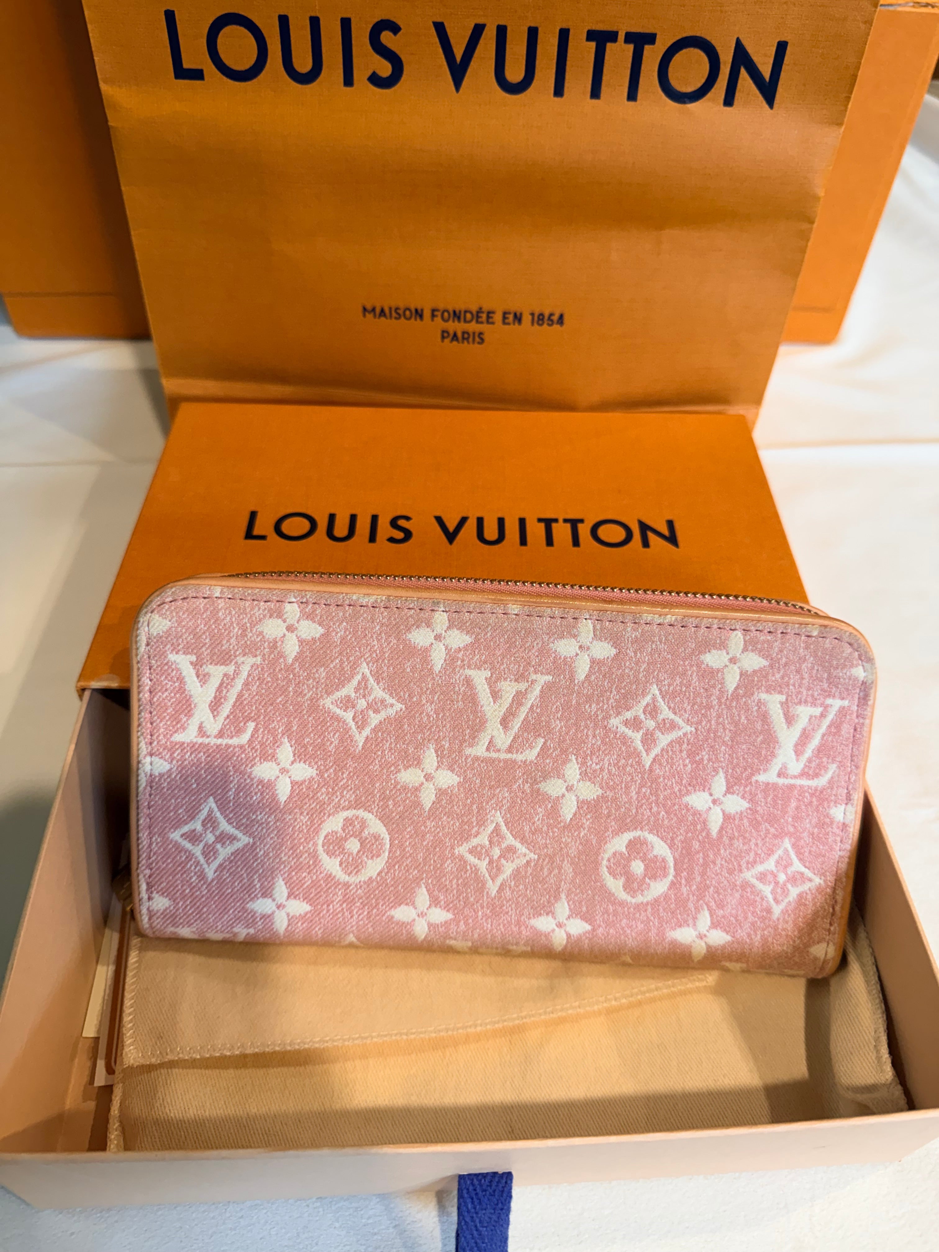 Louis Vuitton Wallet Zippy Pink Monogram Jacquard Denim 10
