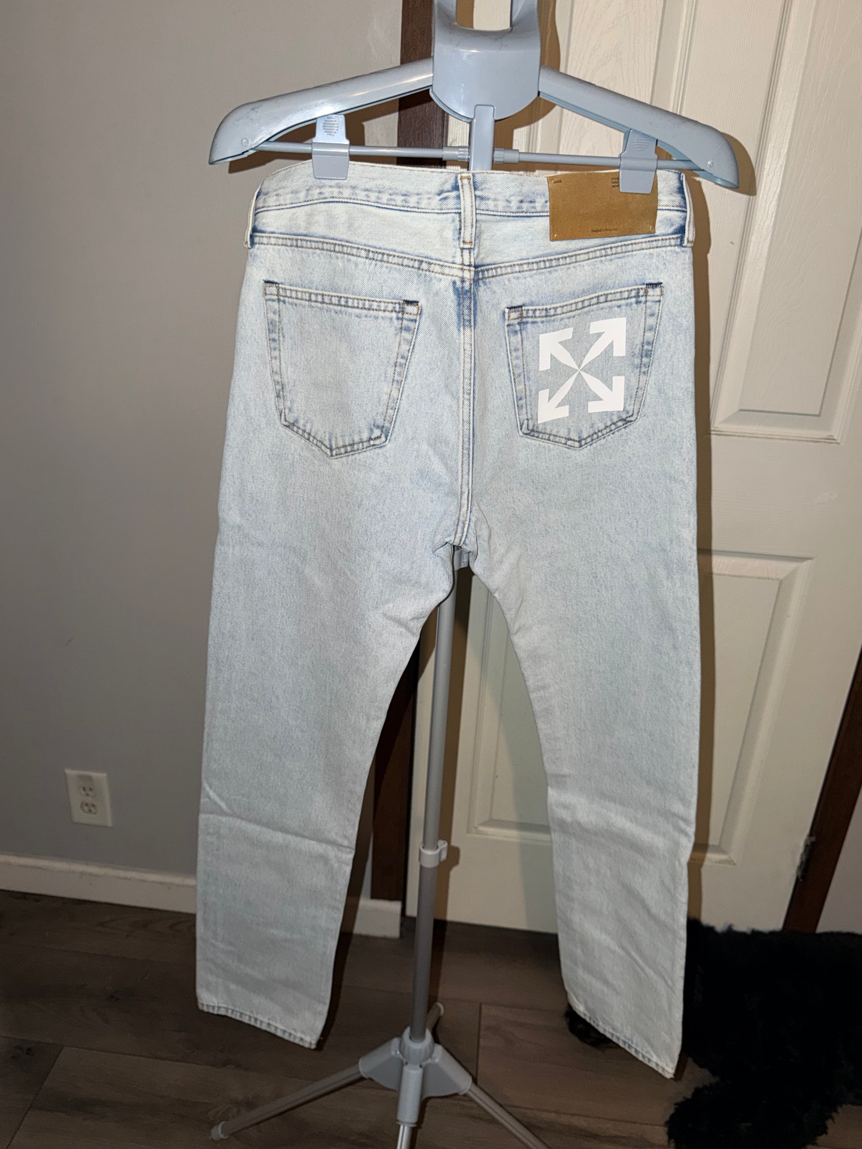 OFF-WHITE Arrow Pocket Slim Fit Jeans 36