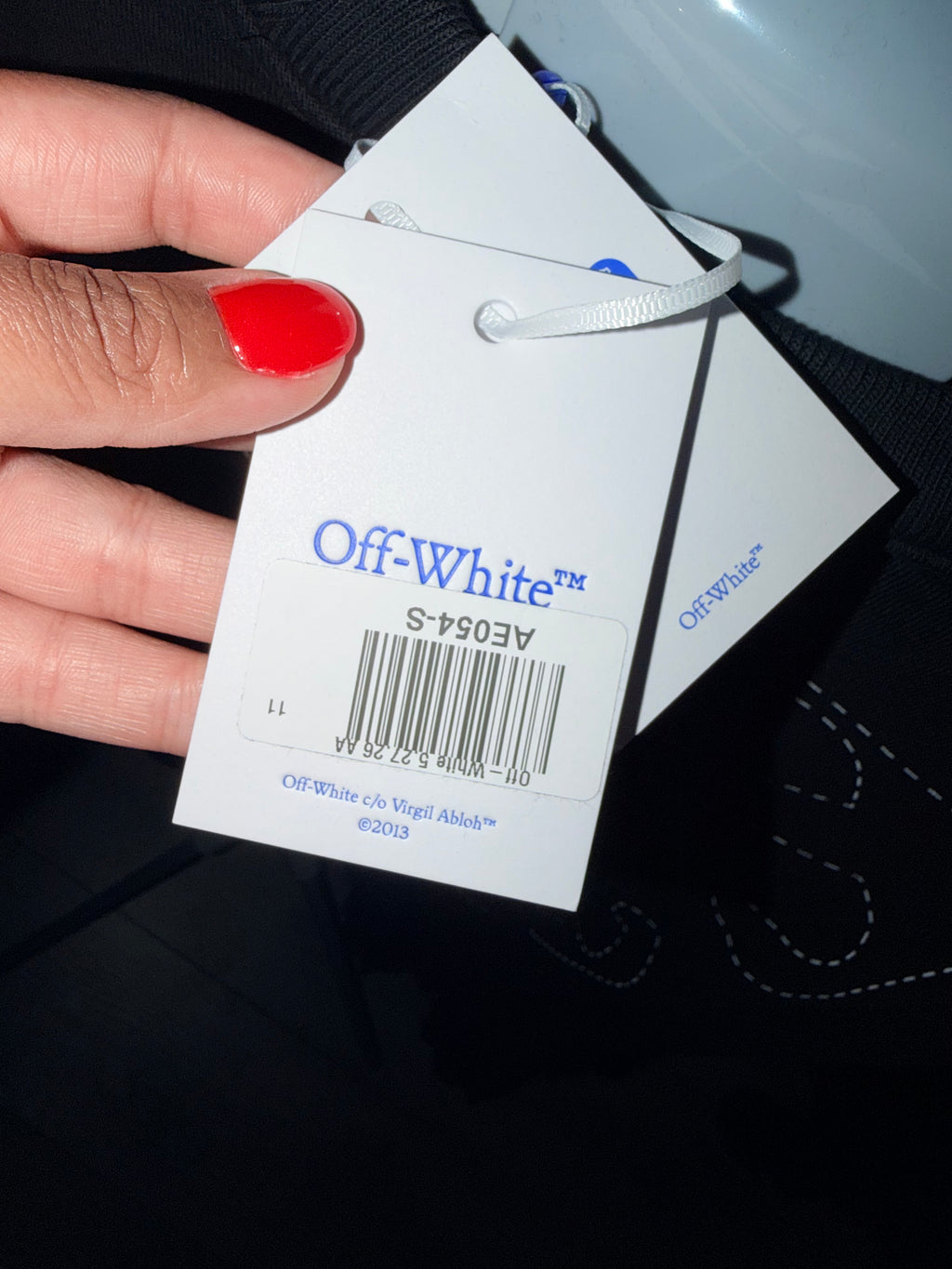 off white dotted arrow diagonal skate crewneck 37