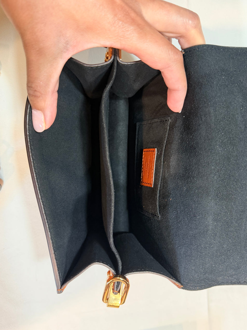 Louis Vuitton Dauphine Mini handbag 63