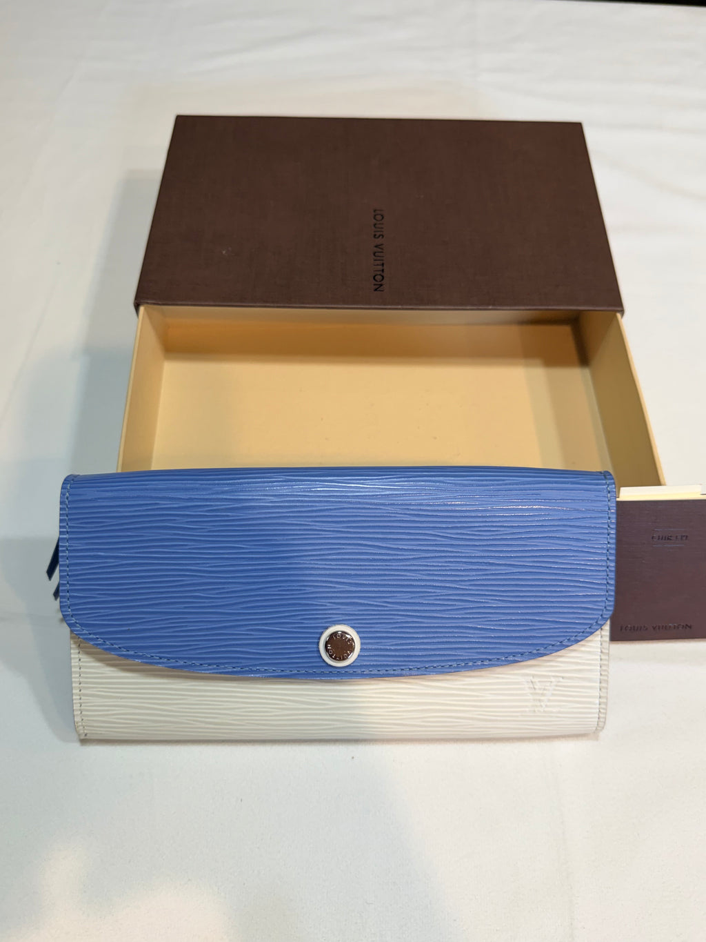 Louis Vuitton Blue/White Epi Leather Emilie wallet 40