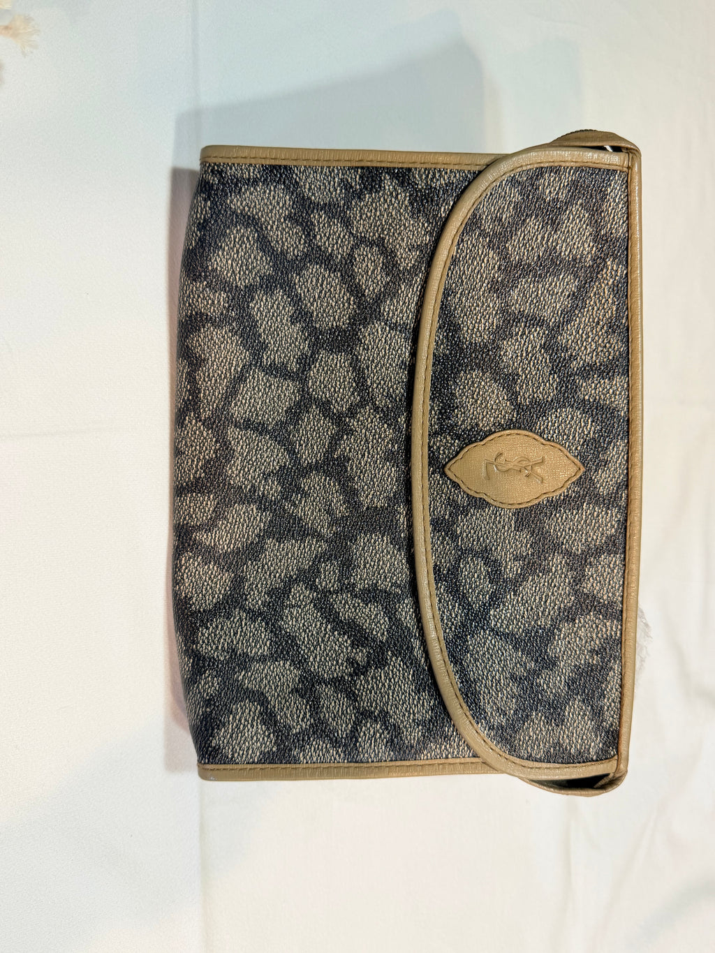 Yves Saint Laurent (YSL) Giraffe Print Clutch Pouch 14